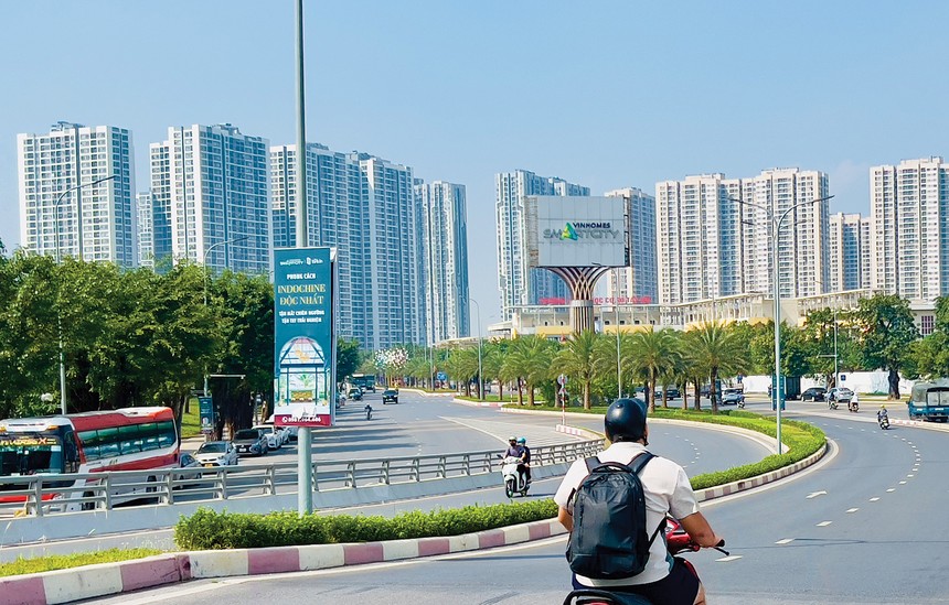 Giá bán căn hộ tại khu Tây Hà Nội miệt mài tăng suốt 2 năm qua. Ảnh: Dũng Minh 