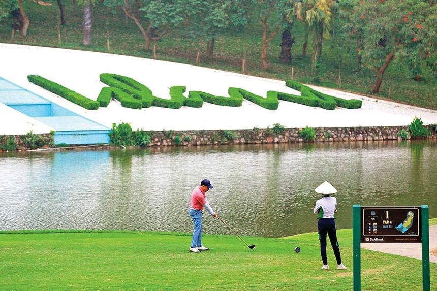 Việc phát triển du lịch golf sẽ thu hút du khách có mức chi tiêu cao đến Việt Nam Ảnh: Chí Cường