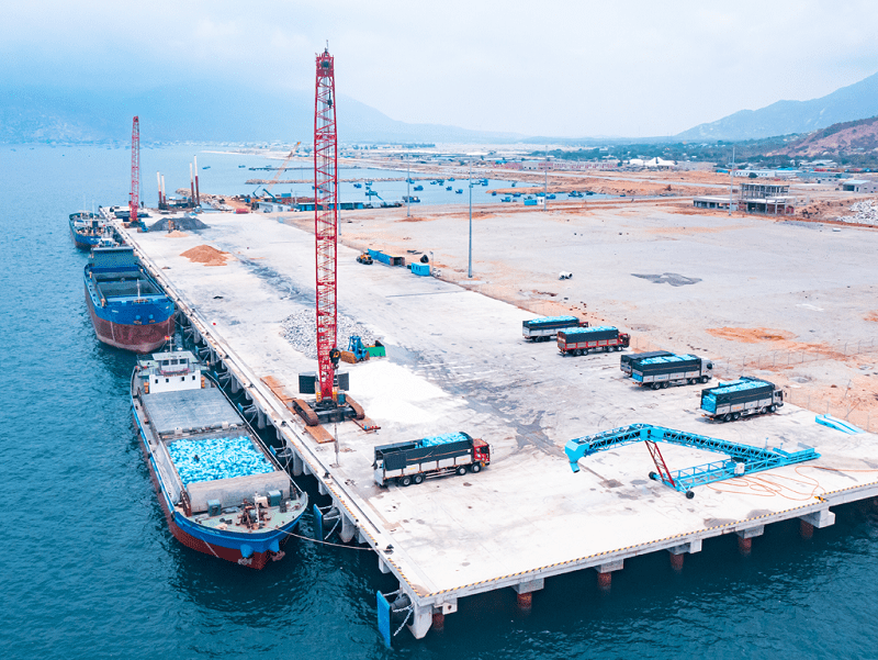 Bến số 1A, Cảng tổng hợp Cà Ná giai đoạn 1 đã hoàn thành và đưa vào khai thác khai thác từ tháng 2/2023. Ảnh: Trung Nam Group.