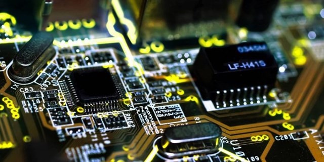 Máy vi tính, sản phẩm điện từ trở thành ngành hàng xuất khẩu dẫn đầu năm 2023 với 56 tỷ USD.