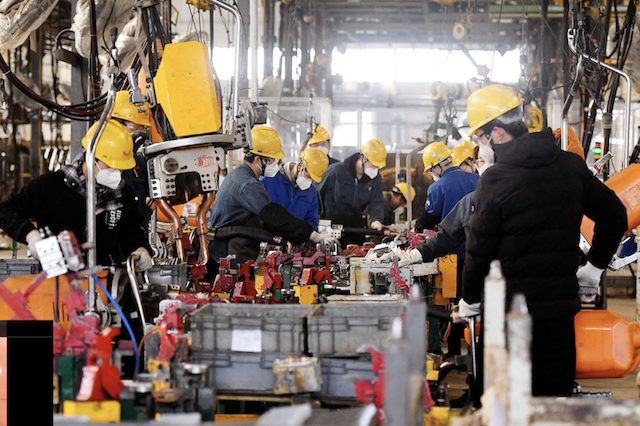 Lợi nhuận công nghiệp của Trung Quốc tăng vọt 29,5% trong tháng 11/2023. Ảnh: AFP
