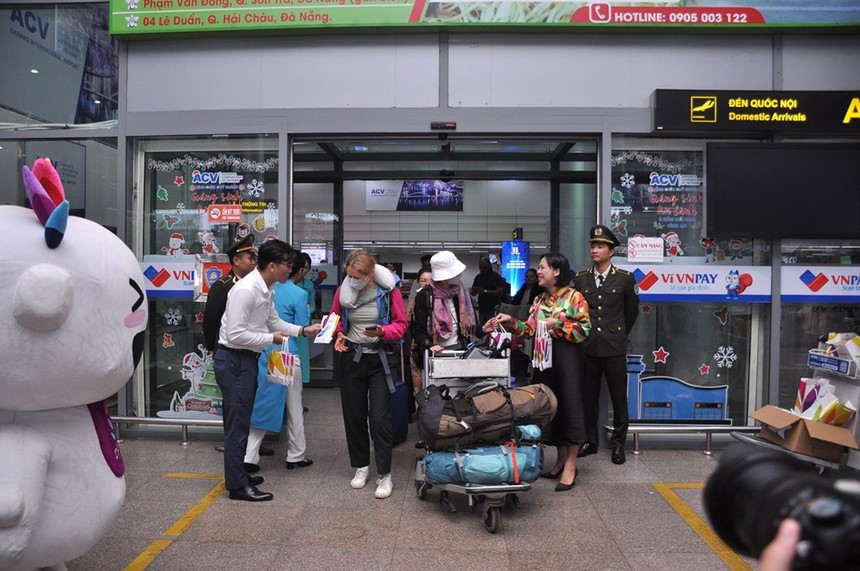 Đường hàng không vẫn là nguồn khách chính của du lịch Đà Nẵng