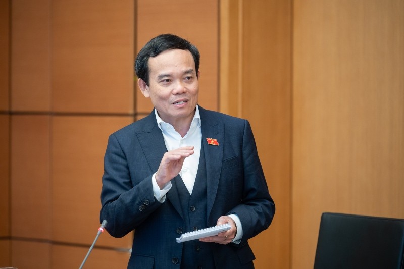 Phó thủ tướng Trần Lưu Quang phát biểu tại tổ.