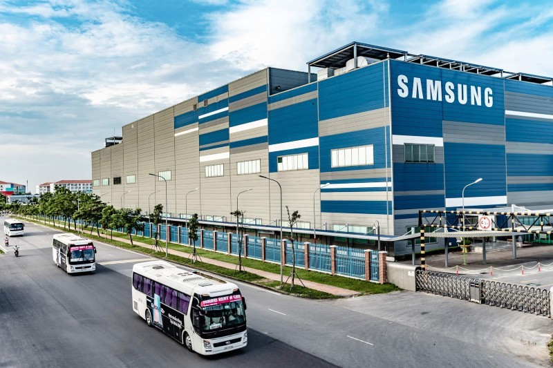 Samsung là doanh nghiệp đóng góp lớn cho kim ngạch xuất khẩu của Việt Nam, với sản phẩm chủ lực là điện thoại di động và linh kiện