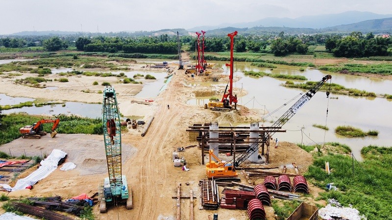 Quảng Ngãi: Đề xuất bổ sung mỏ đất Núi Bé vào danh sách mỏ vật liệu thi công cao tốc