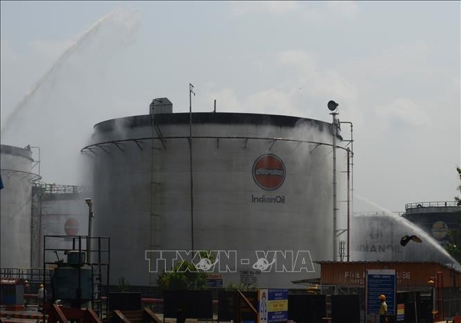 Một kho dự trữ dầu của Tập đoàn dầu Ấn Độ (IOC) ở Siliguri. Ảnh: AFP/TTXVN