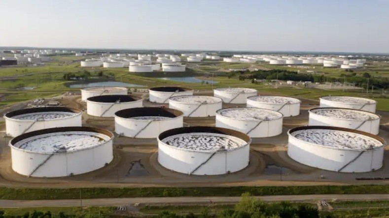Khu vực dữ trữ dầu thô tại Cushing, bang Oklahoma, Mỹ. Ảnh: AFP