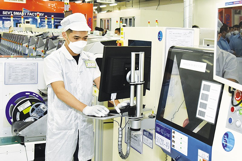 Dây chuyền sản xuất tại một nhà máy của Tập đoàn Samsung tại Việt Nam. Ảnh: Đức Thanh