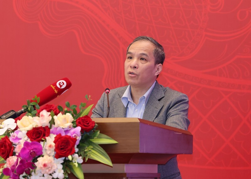 Phó thống đốc Ngân hàng Nhà nước Việt Nam Đoàn Thái Sơn trình bày tham luận - (Ảnh Duy Linh)