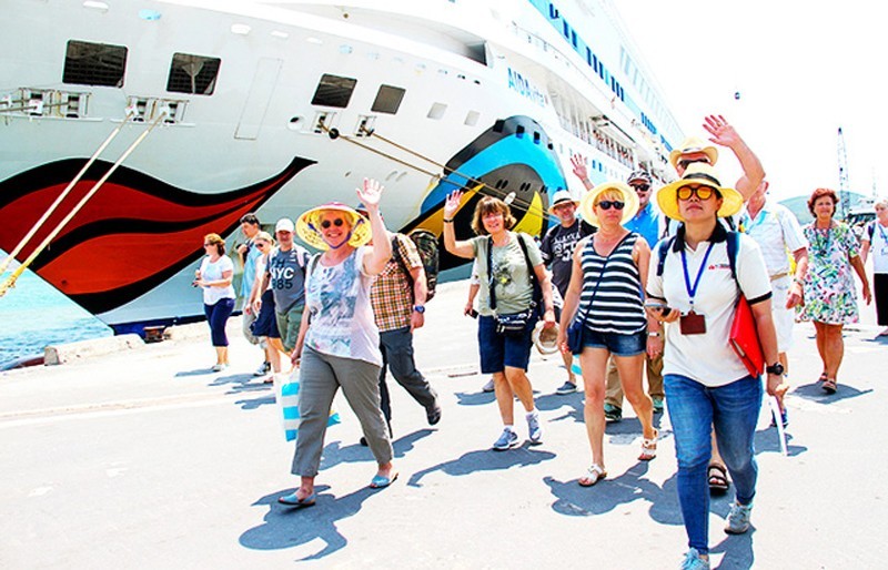 Du lịch tàu biển cũng là loại hình Việt Nam cần chú trọng trong thời gian tới để thu hút khách quốc tế hạng sang.