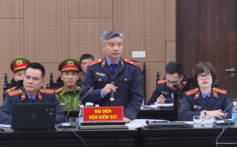 Đại diện Viện Kiểm sát đề nghị giảm mức án đối với các bị cáo trong vụ án xảy ra tại Tập đoàn Tân Hoàng Minh.