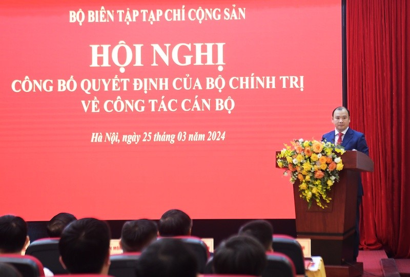 Tân Tổng Biên tập Tạp chí Cộng sản Lê Hải Bình phát biểu nhận nhiệm vụ.