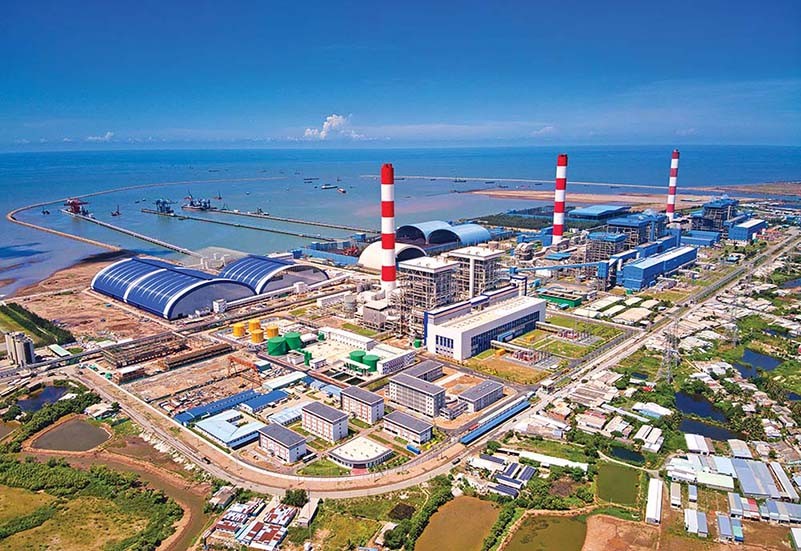 Ngành công nghiệp đóng góp lớn vào tăng trưởng GRDP của tỉnh Trà Vinh. Trong ảnh: Nhà máy nhiệt điện Duyên Hải, tỉnh Trà Vinh