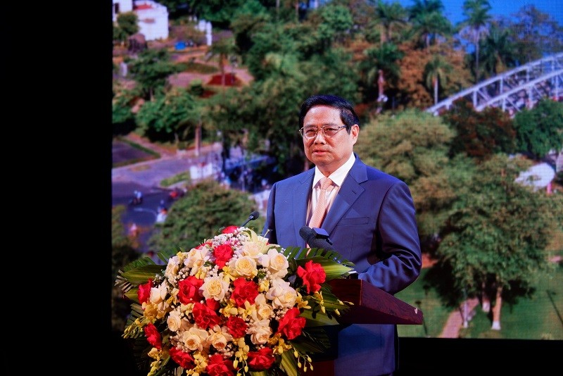 Thủ tướng Phạm Minh Chính phát biểu chỉ đạo tại Hội nghị công bố Quy hoạch tỉnh và Xúc tiến đầu tư vào tỉnh Thừa Thiên Huế năm 2024. Ảnh: Nguyễn Toàn