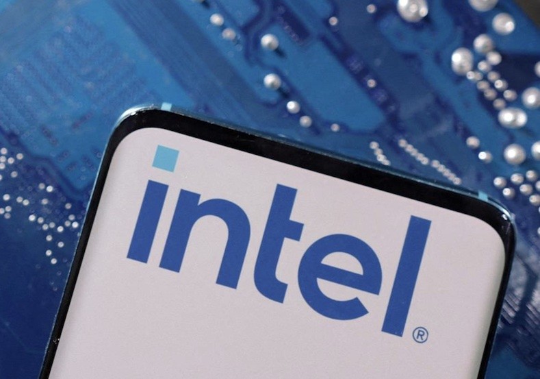 Sản phẩm mới Gaudi 3 giúp Intel gia tăng sức mạnh trên đường đua chip AI. Ảnh: Reuters