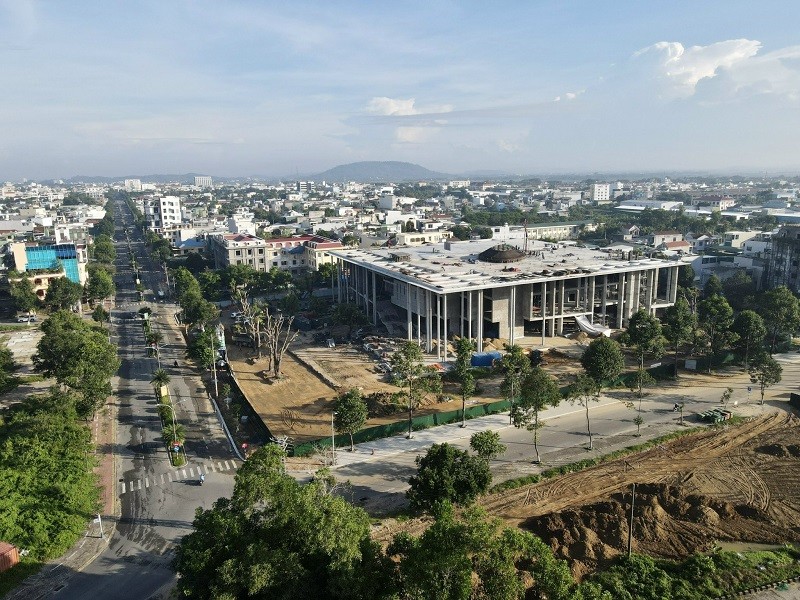 Dự án Trung tâm Hội nghị và Triển lãm tỉnh Quảng Ngãi có tổng vốn đầu tư hơn 300 tỷ.