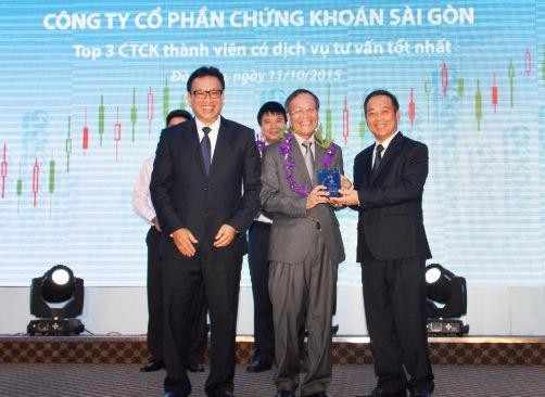 SSI nhận 3 giải thưởng tại Hội nghị thành viên HNX