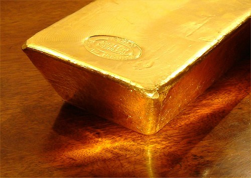 Thị trường ngoại lai kéo vàng quay đầu giảm