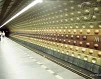 Một đường tàu điện ngầm ở nước ngoài (Ảnh tư liệu)
