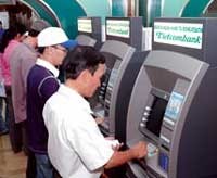 Hệ thống ATM của Vietcombank được xem là thông dụng nhất nhưng cũng thường xuyên bị sự cố. 