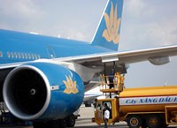 Hiện 70% xăng dầu của Vinapco là cung cấp cho Vietnam Airlines (ảnh Vinapco).
