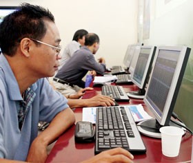 Lựa chọn một công cụ đầu tư trung - dài hạn để giao dịch ngắn hạn có thể một sai lầm của các NĐT Việt Nam lâu nay (Ảnh minh họa: Hoài Nam)