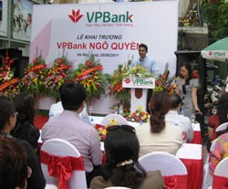 VPBank: Khai trương điểm giao dịch bán lẻ hiện đại