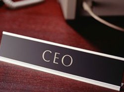 Những CEO “không bằng cấp” nổi tiếng thế giới