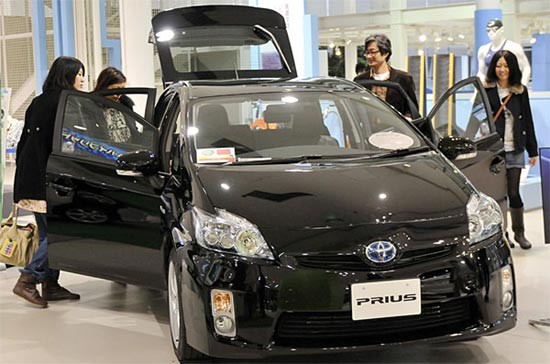 Hiện Nhật Bản là một trong những thị trường tiêu thụ xe hơi lớn nhất thế giới.
