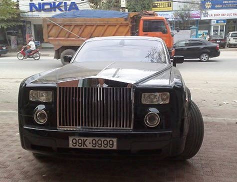 Đại gia đi Rolls-Royce trốn thuế hàng chục tỉ đồng
