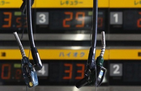 Giá xăng, dầu quốc tế tuần qua tăng trưởng mạnh - Ảnh: Reuters.