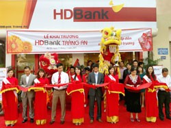 HDBank Tràng An khai trương theo mô hình giao dịch mới