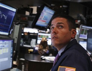 Dữ liệu việc làm kéo Dow Jones và S&P 500 giảm điểm