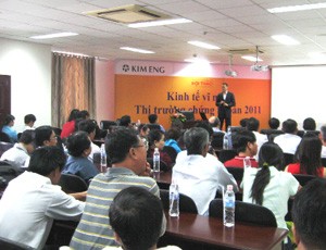 Chuỗi hội thảo "Kinh tế vĩ mô và TTCK" của Kim Eng năm 2011 thu hút được sự quan tâm lớn của nhà đầu tư