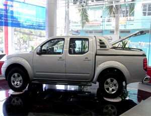 Xe pick-up nhập khẩu được chào bán tại một salon ôtô ở TP.HCM (ảnh minh họa)
