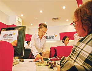 DaiABank sáp nhập với HDBank, ai lợi?