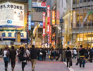 Nhật định chi hơn 100 tỷ USD để kích thích kinh tế trong thời gian tới.