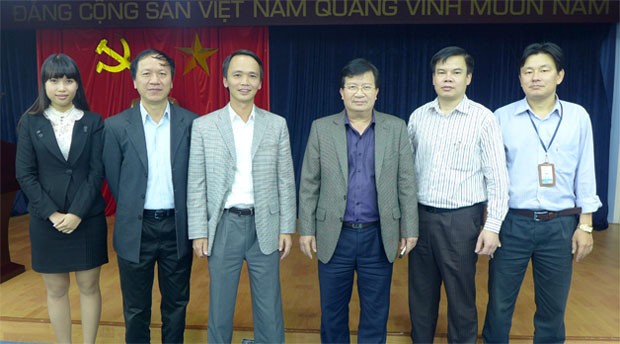 Bộ trưởng Bộ Xây dựng Trịnh Đình Dũng thăm và làm việc tại FLC