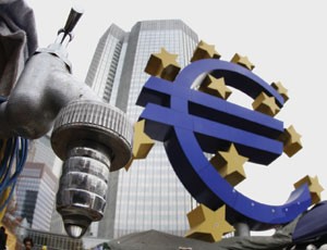 Cứu Eurozone, ECB đau đầu