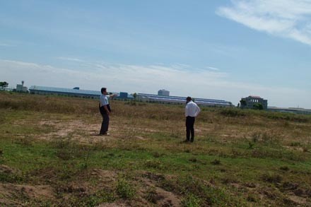 Đất dự án nhà ở CN tại KCN Sóng Thần 3, hiện bỏ hoang. 
