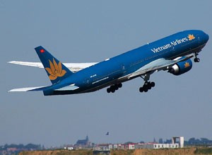 “Chạy việc” vào Vietnam Airlines, tiền mất tật mang